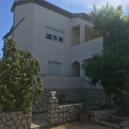 Marica & Vlado Apartman *